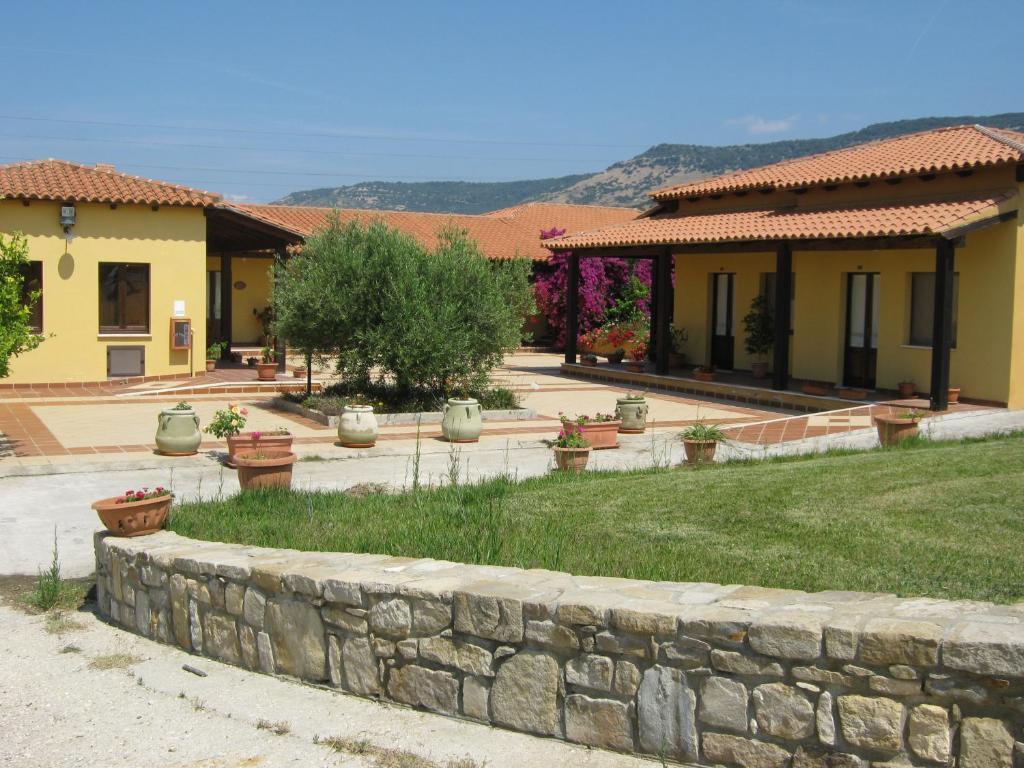 Barùmini Hotel Su Nuraxi מראה חיצוני תמונה